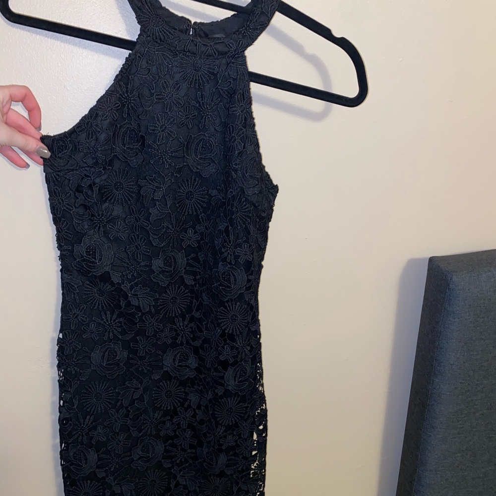 Halter top black lace LULUS